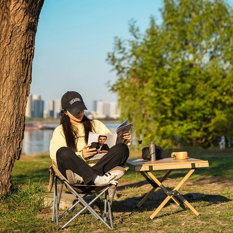Portable Moon Chair – Comfortable, Durable and Easy to Carry